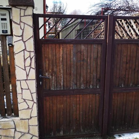 Apartament Aretta Braşov Exterior foto