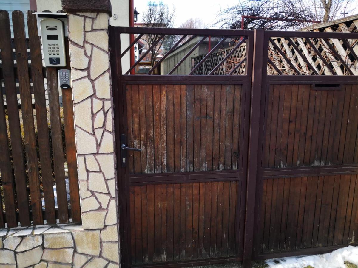 Apartament Aretta Braşov Exterior foto