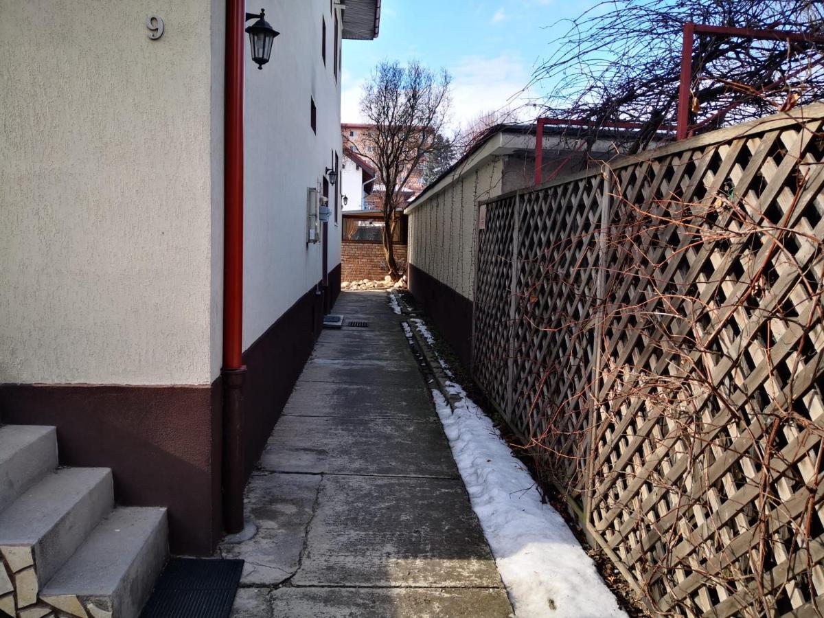 Apartament Aretta Braşov Exterior foto